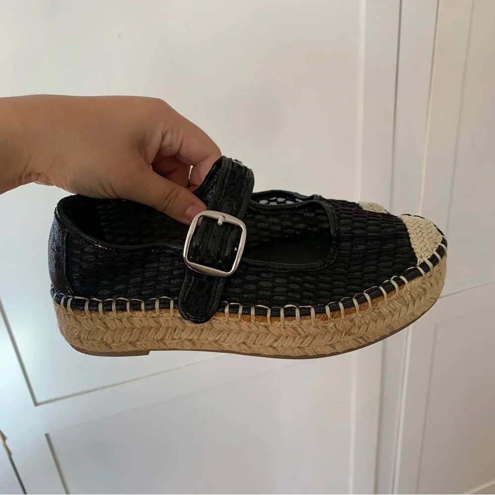 Wild Pair Black Mesh Buckle Espadrille Flat Shoes Size 5 ½